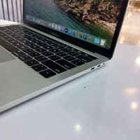 MACBOOK PRO 2019 سایکل پایین i7 رم۱۶هارد۲۵۶|رایانه همراه|تهران, میرداماد|دیوار