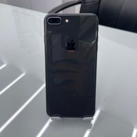 اپل iPhone 8 Plus با حافظهٔ ۶۴ گیگابایت|موبایل|اصفهان, بهارستان|دیوار