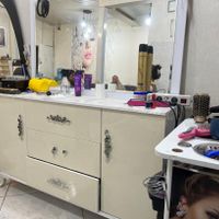 وسایل و لوازم آرایشگاه آینه و کنسول و صندلی|آرایشگاه و سالن‌های زیبایی|تهران, نازی‌آباد|دیوار