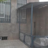 خانه-ویلایی-حاشیه-دونبش-ماشین-رو