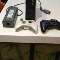 XBOX360 با دو دسته بازی در حد نو|کنسول، بازی ویدئویی و آنلاین|تهران, دارآباد|دیوار