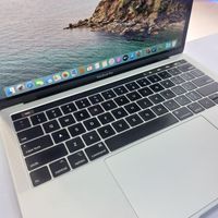 MACBOOK PRO 2019 سایکل پایین i7 رم۱۶هارد۲۵۶|رایانه همراه|تهران, میرداماد|دیوار