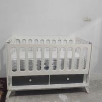 تخت نوازد و بچه همراه با تشک رویال|تخت و صندلی بچه|تهران, قیام‌دشت|دیوار