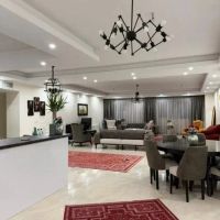 یه-عده-میگردن-یه-عده-میگیرن