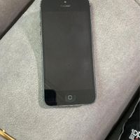 اپل iPhone 5 با حافظهٔ ۱۶ گیگابایت|موبایل|همدان, |دیوار