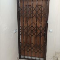 حفاظ اکاردیونی محافظ درب آپارتمان با قفل توکار|مصالح و تجهیزات ساختمان|تهران, خانی‌آباد|دیوار
