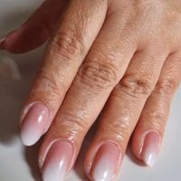 اگه واقعا ناخن حرفه ای و تمیز میخوای بیا|خدمات آرایشگری و زیبایی|نور, |دیوار