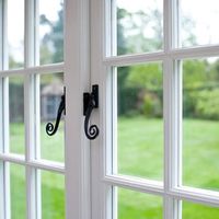 نصاب نصب و ریگلاژ درب و پنجره دو جداره upvc|خدمات پیشه و مهارت|تهران, عبدل‌آباد|دیوار