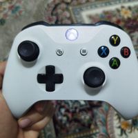 xbox one s 1tr دیسک خور|کنسول، بازی ویدئویی و آنلاین|تهران, استاد معین|دیوار