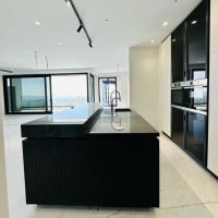 اپارتمان-3-خوابه-خیابان-مبارزان