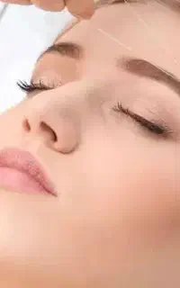 اصلاح  ابرو با صورت انجام می دم