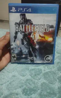 ۲ بازی PS4 سالم   Battlefield 4 + Hardline Deluxe