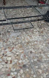 آبچکان پشت پنجره ای