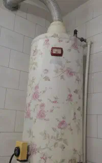آبگرمکن مخزنی بزرگ