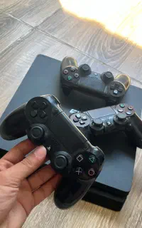 PS4 slim
