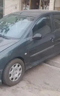پژو ۲۰۶ مدل ۱۳۸۲
