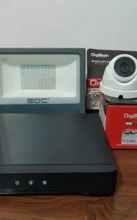 پک کامل دوربین مداربسته و روشنایی،سالم و آماده نصب
