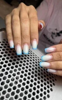 استخدام ناخنکار حرفه ای