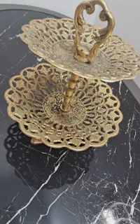 شکلات خوری دوطبقه