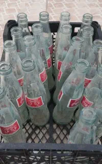 بطری شیشه ای نوشابه قدیمی نوستالژی