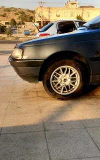 پژو 405