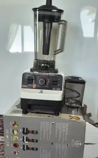 آبمیوه گیر