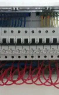 خدمات و تعمیرات برق ساختمان