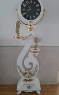 ساعت ایستاده