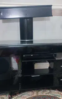 میز تلویزیون شیشه ای