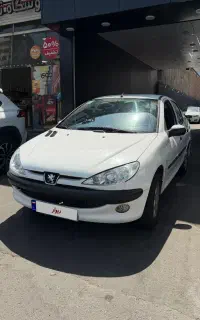 اس دی v8