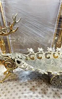 خریدار و فروشنده برنز