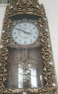 ساعت طرح برنز