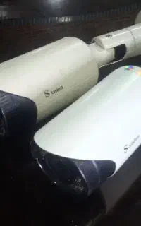 دوعدد دوربین مداربسته رنگی دید در شب