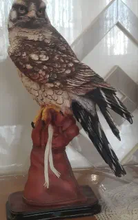 مجسمه شاهین