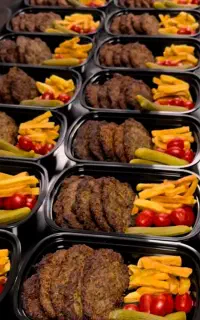 پذیرایی و تهیه غذای شرکتی منوی اختصاصی ظرفیت بالا