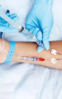 استخدام / دعوت به همکاری در تزریقات