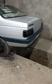 چراغ اسپرت عقب 405 معاوضه با هر چی عکس بفرس