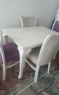 میز غذاخوری ۴نفره