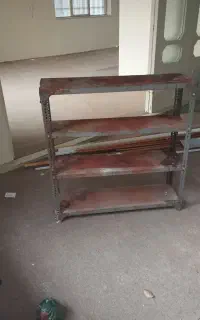 قفسه فلزی