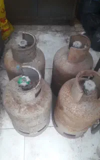 4 عدد کپسول گاز پرسی