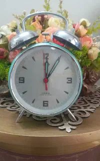 ساعت زنگوله دار