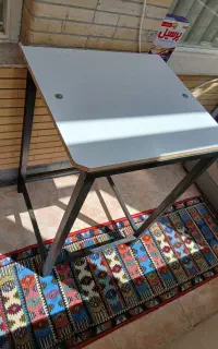 چهارپایه یا میزکارگاهی فلزی