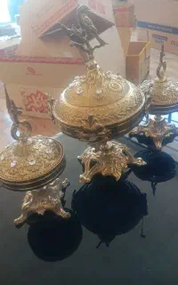 دوعدد قندان و یک شکلات خوری (برنز) برنج