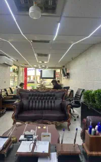 آگهی استخدام نیروی حرفه‌ای در دفتر املاک