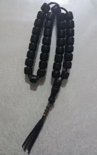 تسبیح سندلوس مشکی .
