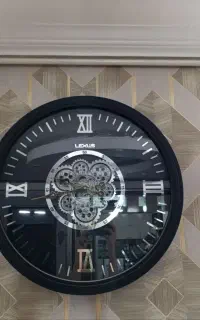 ساعت دیواری