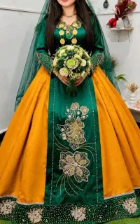 لباس خوش رنگمون
