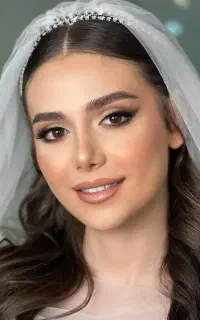 خدمات تخصصی میکاپ و شینیون و خدمات تخصصی عروس