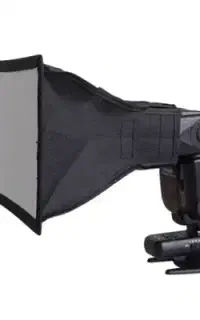 سافت‌باکس کوچک برای اتصال به فلاش‌های رو دوربین