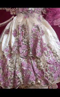 لباس لری
